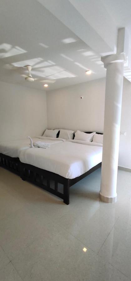 Rj14 Accommodations At Baga Beach Екстер'єр фото