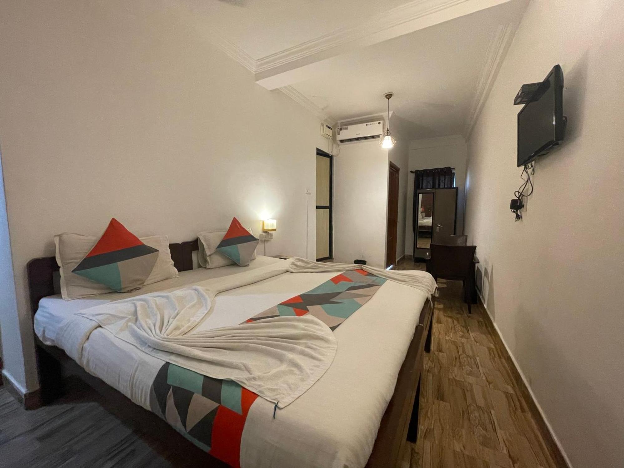 Rj14 Accommodations At Baga Beach Екстер'єр фото